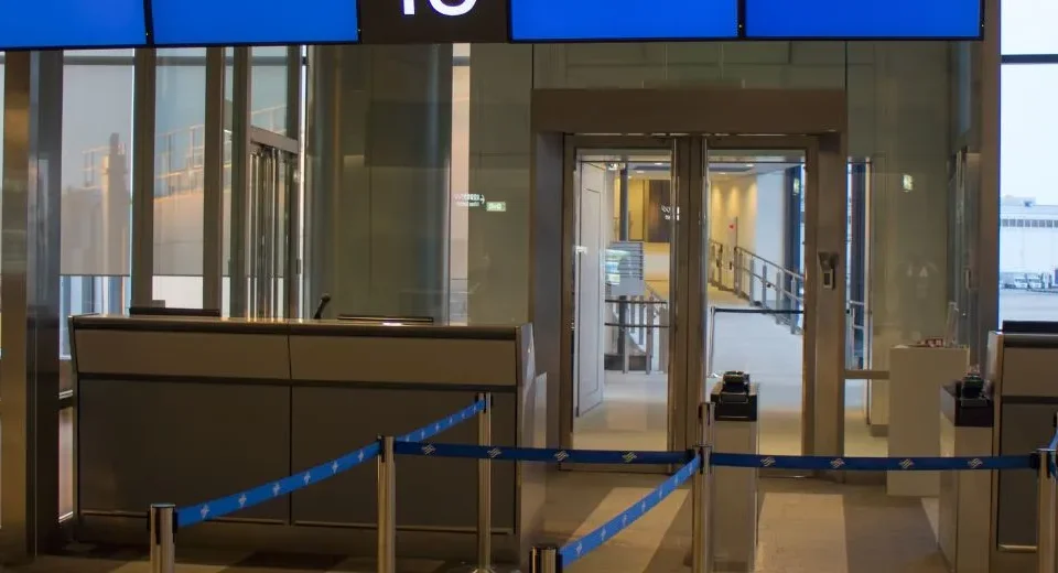 تعمیر و کنترل کیفی دستگاه ایکس ری فرودگاه